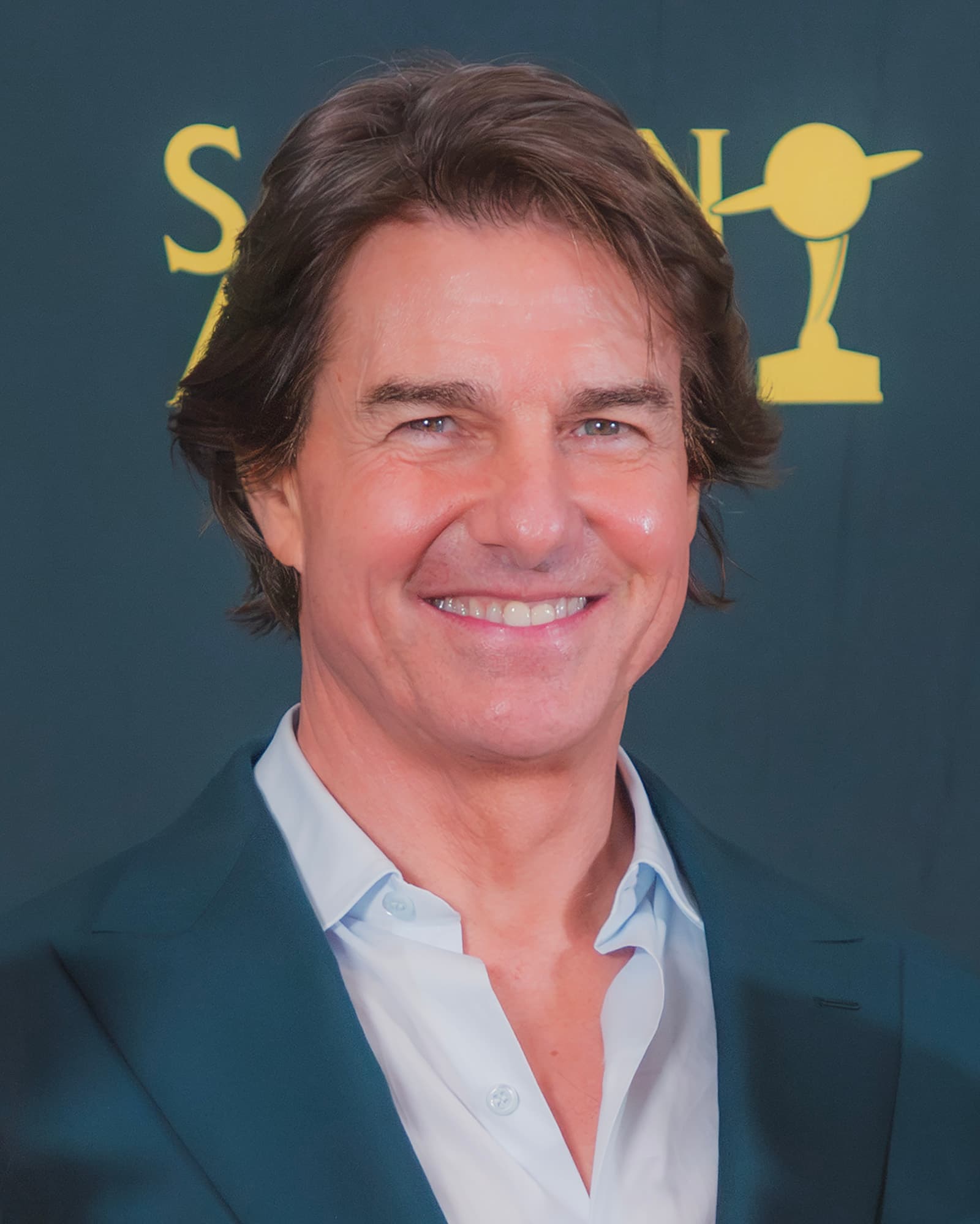 Tom Cruise headshot